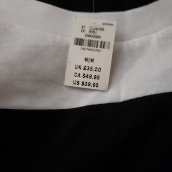 NWT Women's Oversized Medium Long Sleeve Shirt - Picture 2 of 3